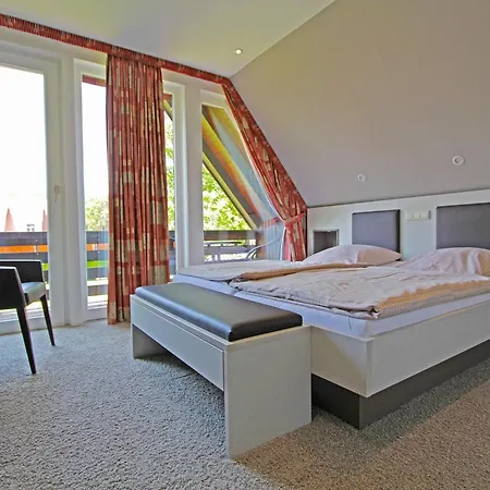 Haake Отель Бад-Цвишенан